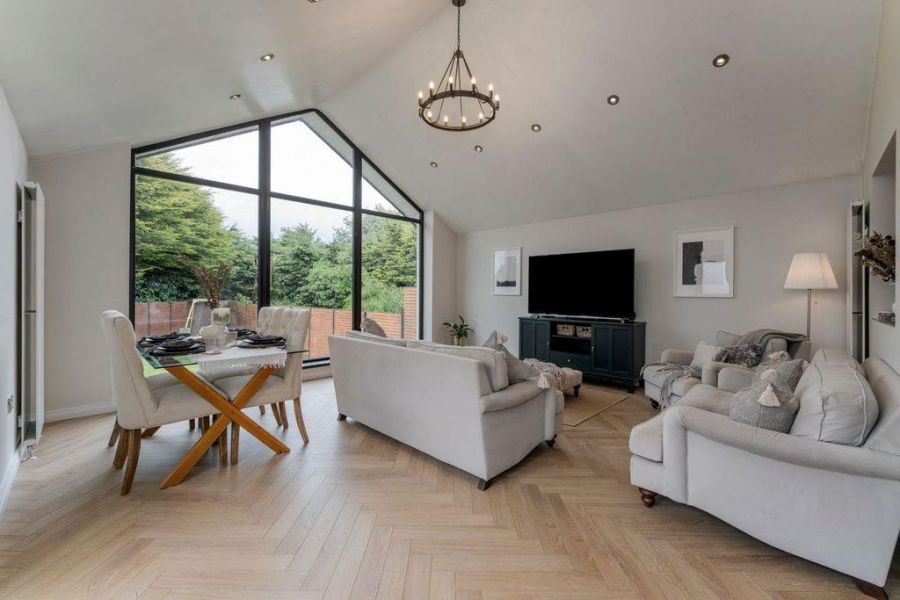 11 Irvine Crescent, Bangor, BT19 7XS