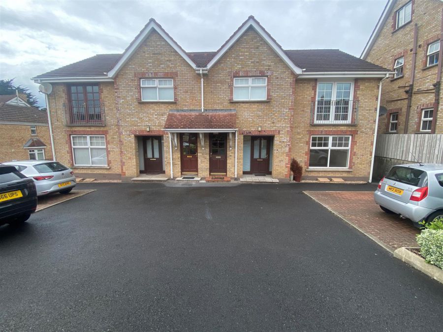 4 Viceroys Wood, Bangor, BT19 1WF