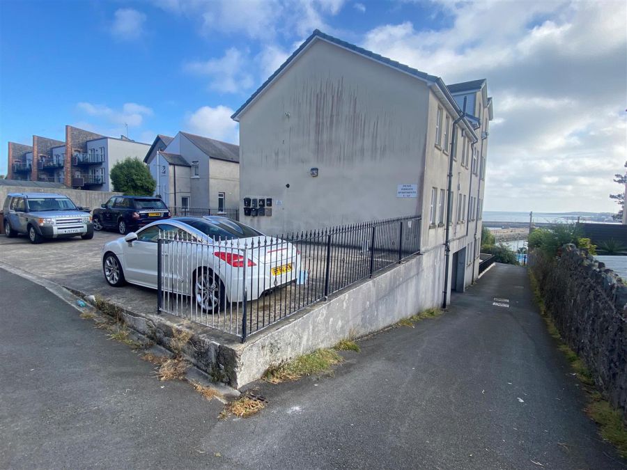Apt 7, 1 Pickie Terrace, Bangor, BT20 3TE