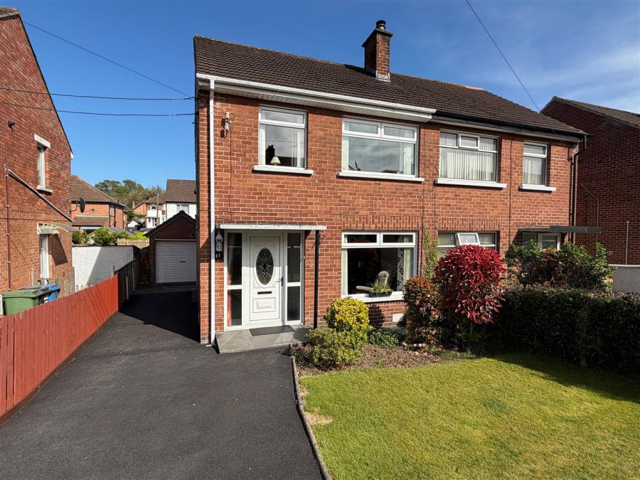 11 Abbey Drive, Bangor, BT20 4DA