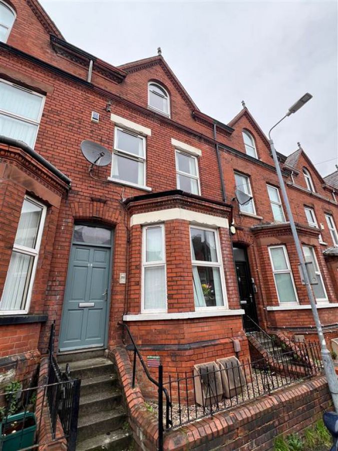 12 Elaine Street, Flat 1, Stranmillis, Belfast, BT9 5AR