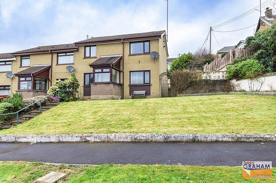 7 Weirs Row, Dromore, BT25 1BB