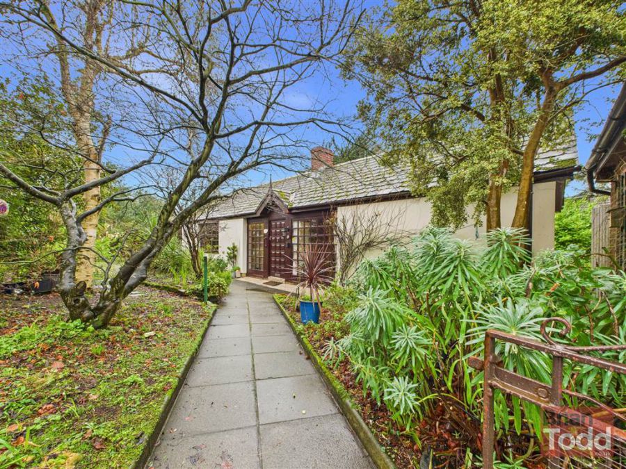 15 Branch Road, Larne, BT40 1TX