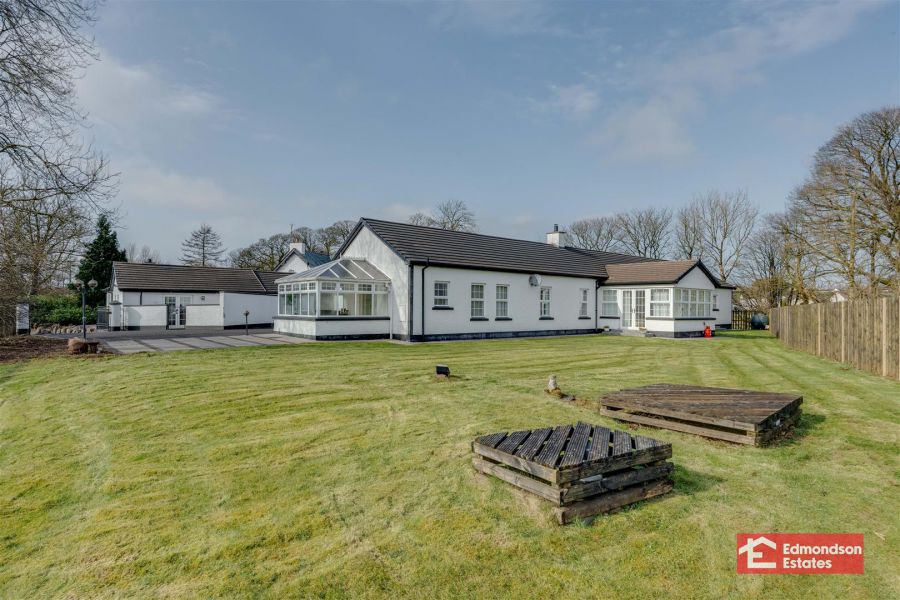 10 Knockanully Road, Martinstown, Ballymena, BT43 7LZ