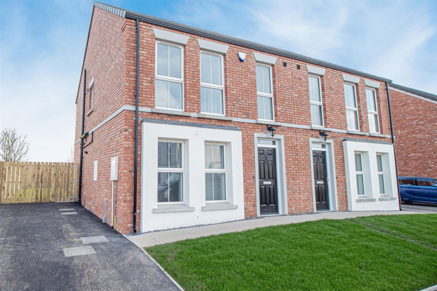 33 Foxton Wood Meadow, Crebilly Road, Ballymena, BT42 4FD