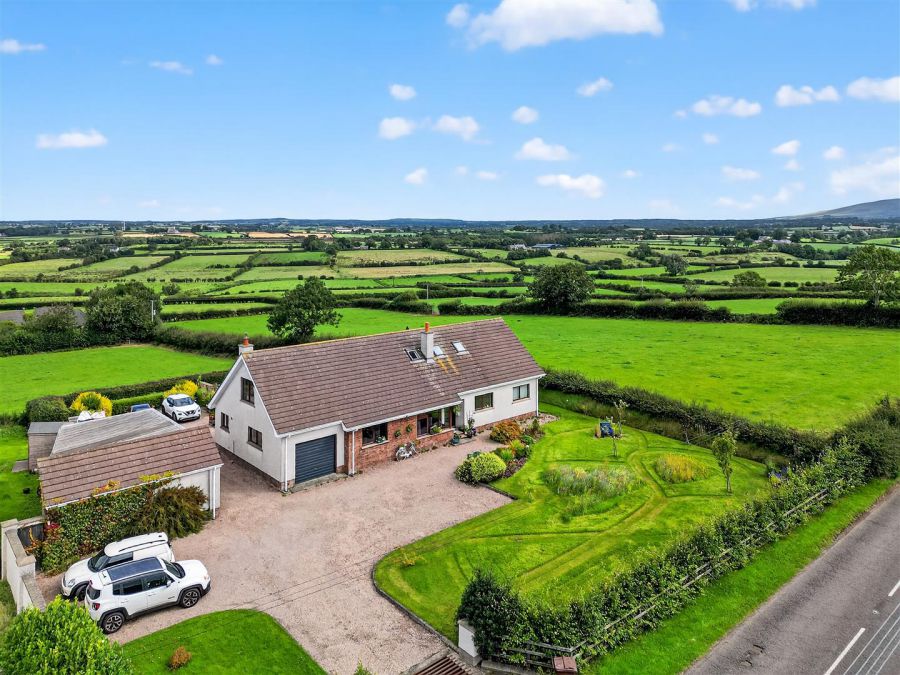 96 Kirk Road, Roseyards, Ballymoney, BT53 8HN