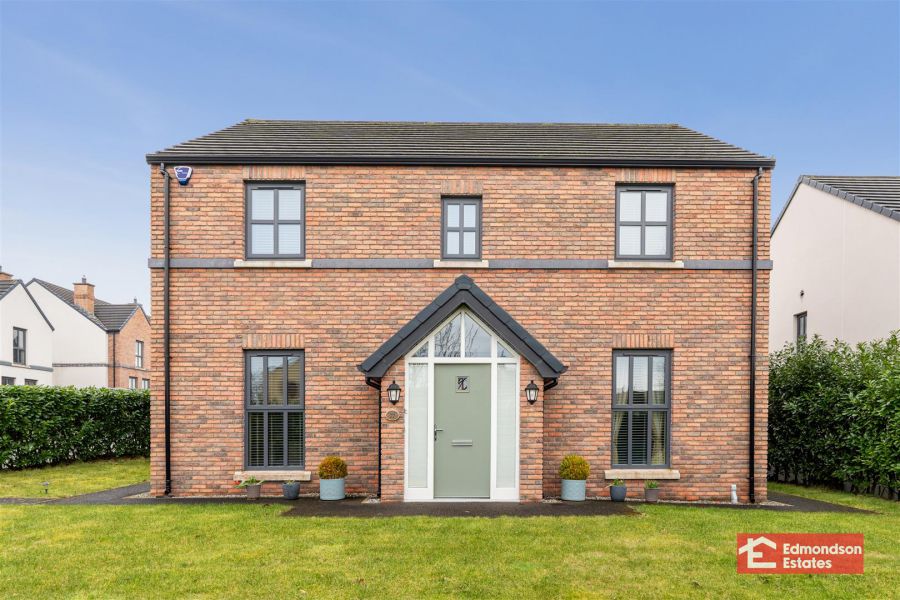 77 Castlegate, Galgorm, Ballymena, BT42 1SD