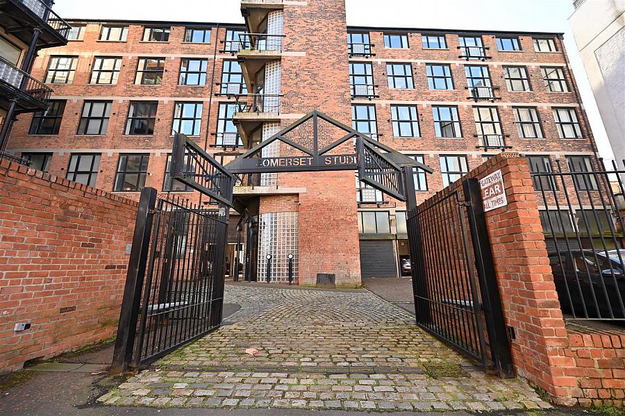106 Somerset Studios Marcus Ward Street, Belfast, BT7 1RP