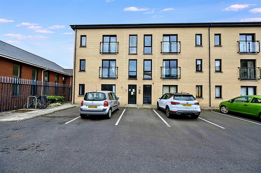 Apt 57 Titanic Walk 3 Ballymacarrett Road, Belfast, BT4 1BT