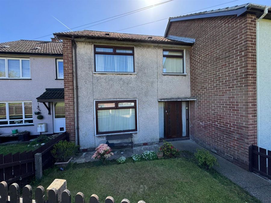 84 Inniscarn Drive, Rathcoole, Newtownabbey, BT37 9JU