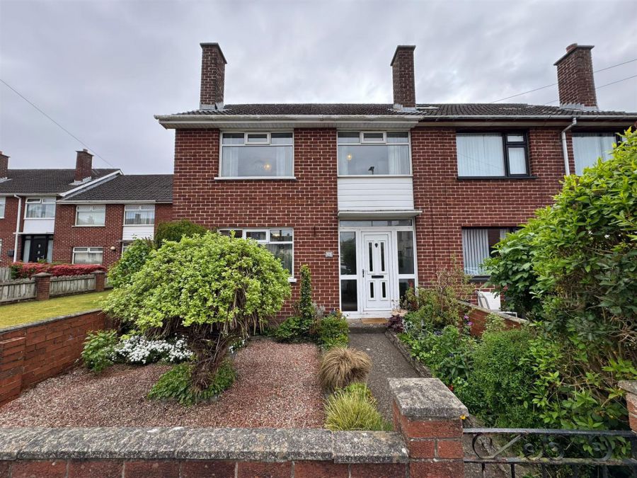 53 Innis Avenue, Rathcoole, Newtownabbey, BT37 9ET