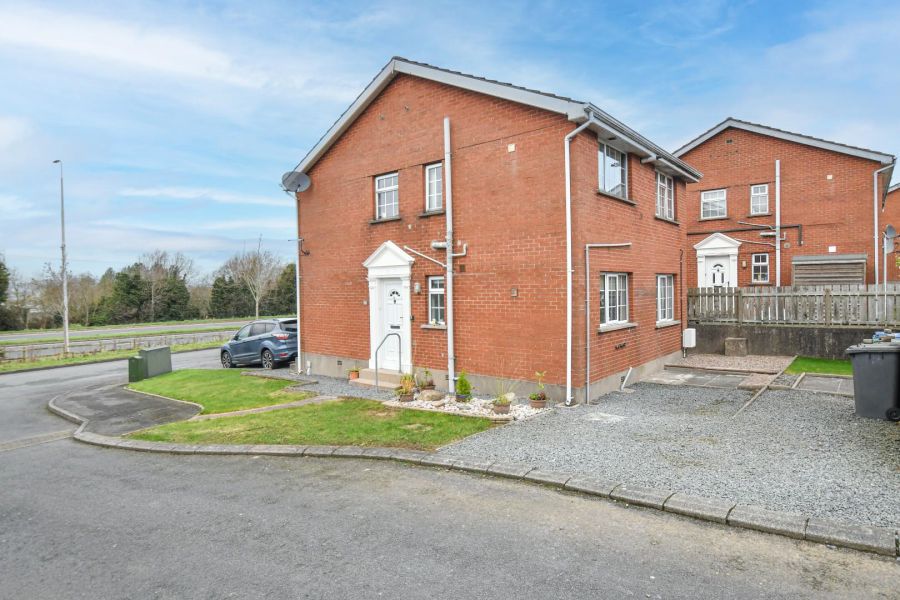 24 Strathearn Court, Holywood, BT18 9NR