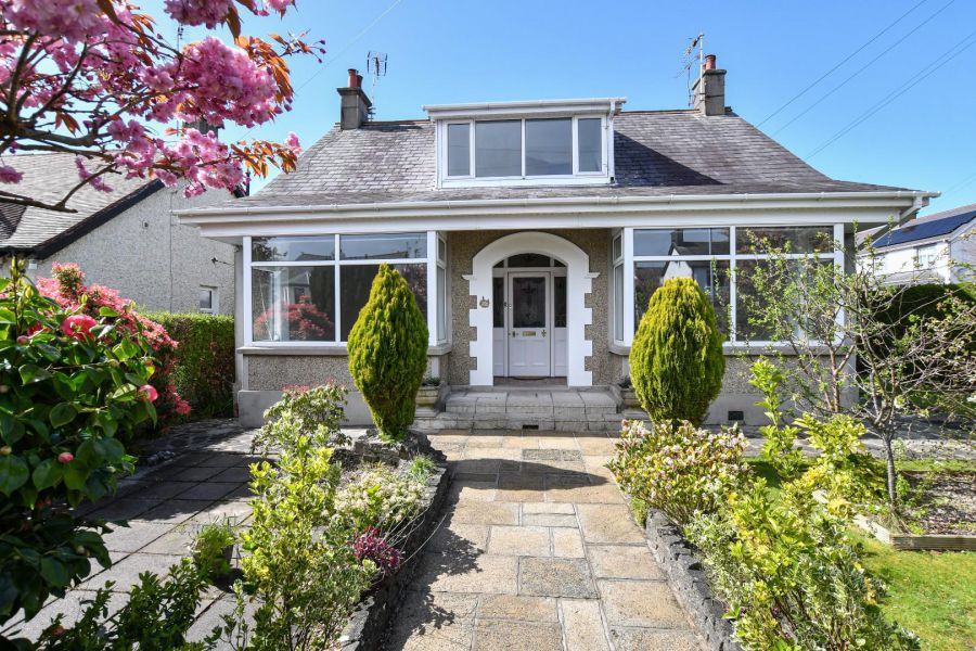 16 Osborne Drive, Bangor, BT20 3DH
