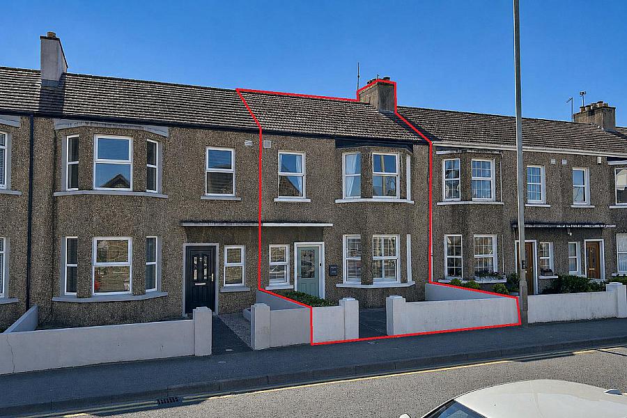 132 Causeway Street, Portrush, BT56 8JE