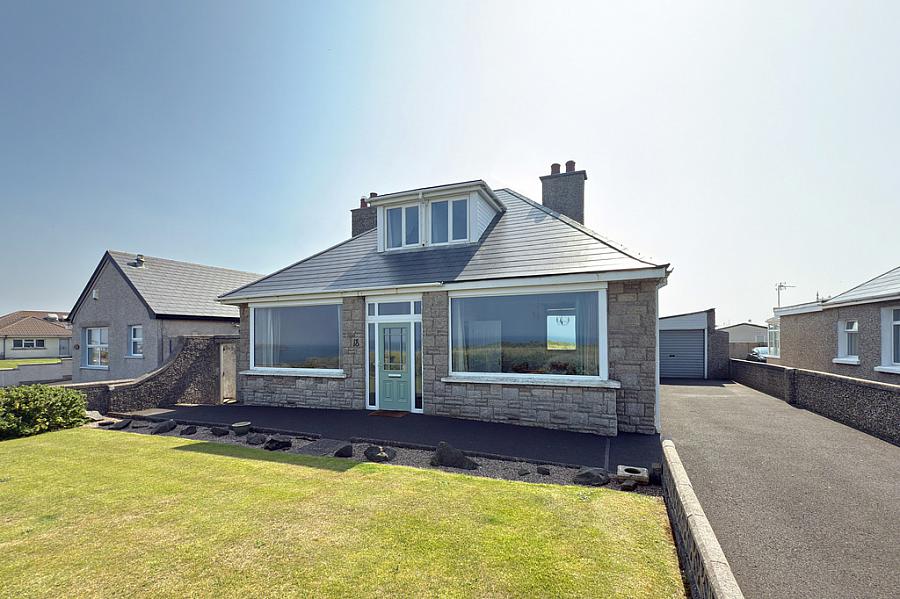 18 Ballyreagh Road, Portrush, BT56 8LR