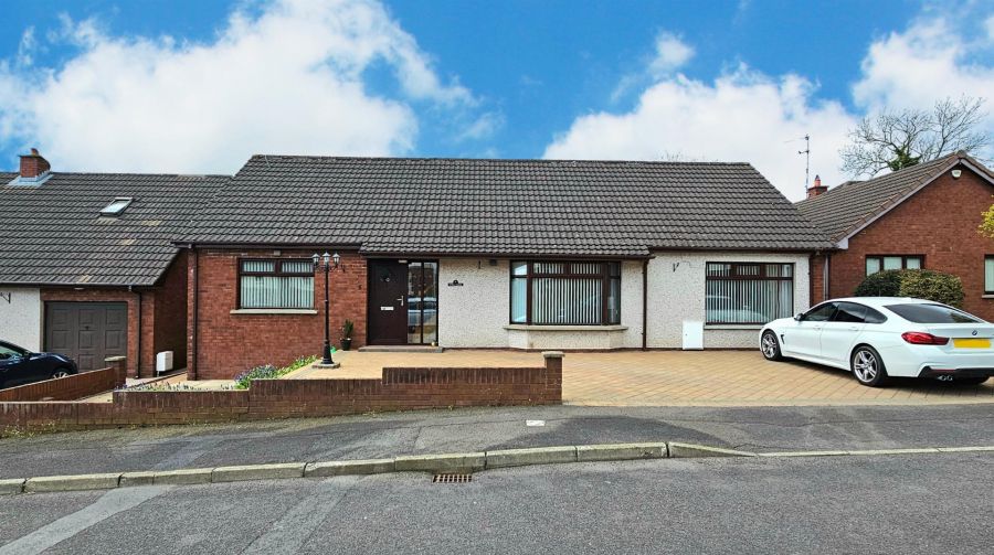 5 Rose Gardens, Carrickfergus, BT38 8FD