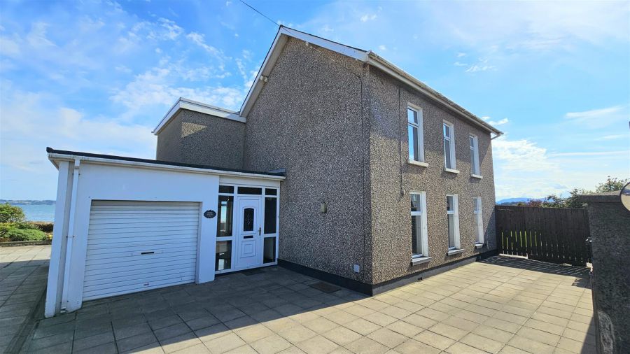 102 Belfast Road, Carrickfergus, BT38 8BT