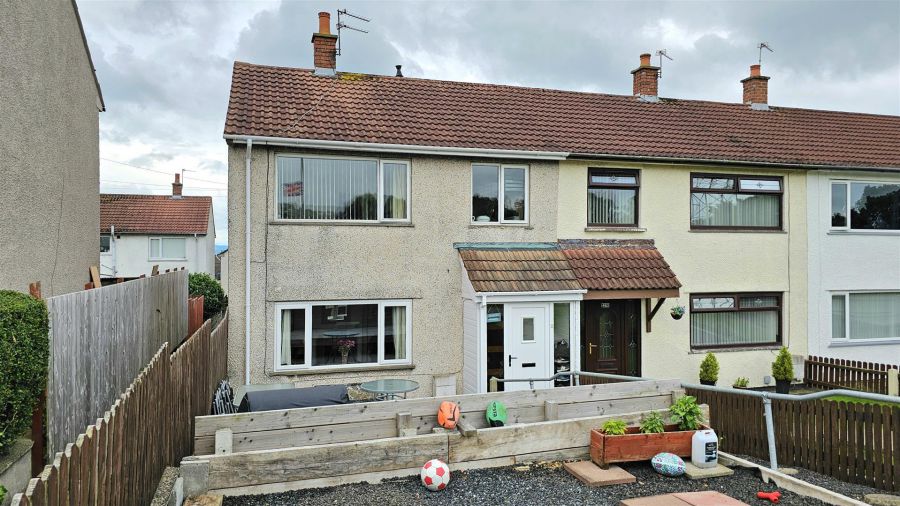 38 Oakwood Road, Carrickfergus, BT38 8ET