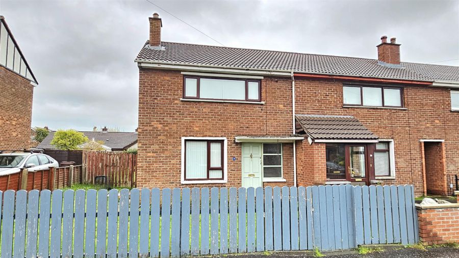 19 Coronation Road, Carrickfergus, BT38 7EX