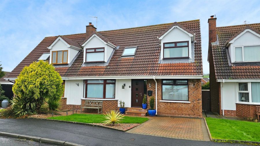 27 Hillview Avenue, Carrickfergus, BT38 8YP