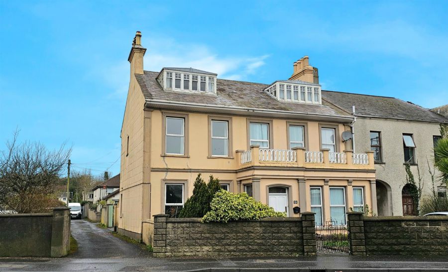 11 Belfast Road, Carrickfergus, BT38 8BP