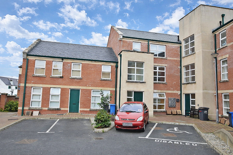 27 Irish Society Court, Coleraine, BT52 1GX