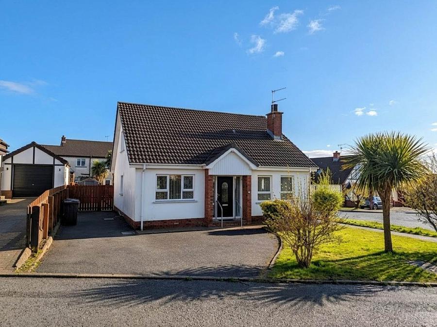 48 Broadlands Gardens, Carrickfergus, BT38 7BJ