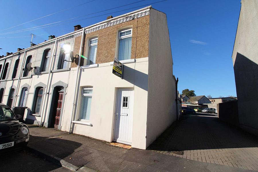 33 Ballyeaston Road, Ballyclare, BT39 9BW