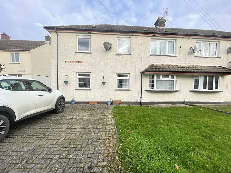 110 Ballycraigy Ring, Larne, BT40 2EX