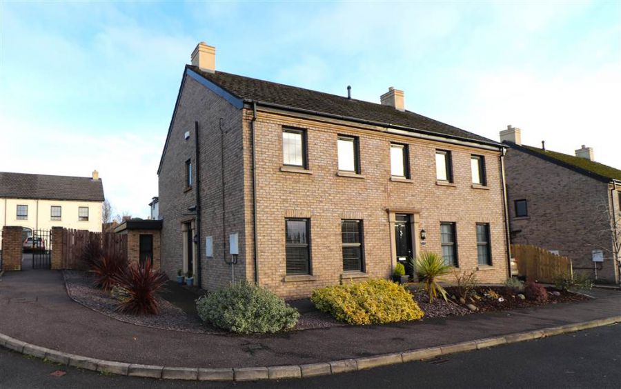 33 Lady Wallace Crescent, Thaxton Village, Lisburn, BT28 3GP