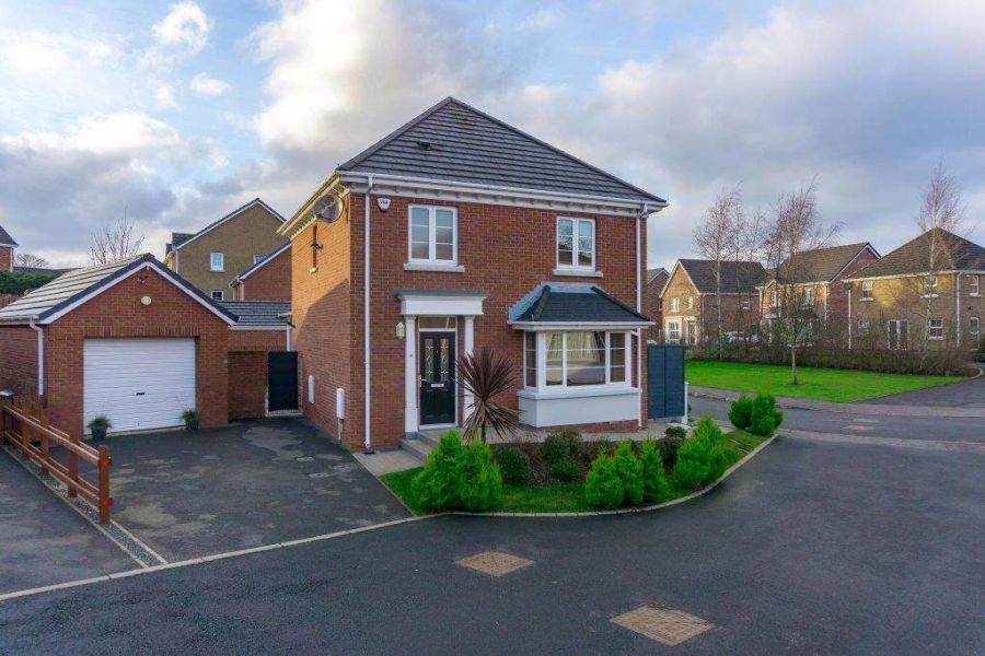 9 Holstein Crescent, Lisburn, BT28 2RS