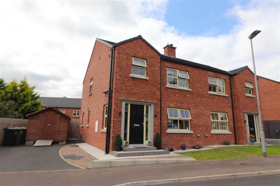 70 Monree Hill, Donaghcloney, BT66 7GZ
