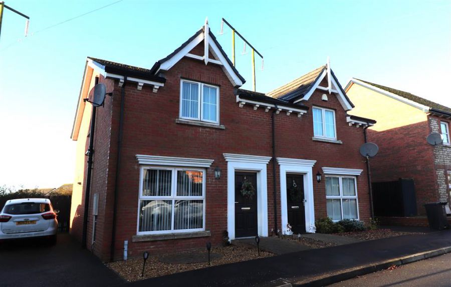 4 Lady Wallace Brae, Thaxton Village, Lisburn, BT28 3WN