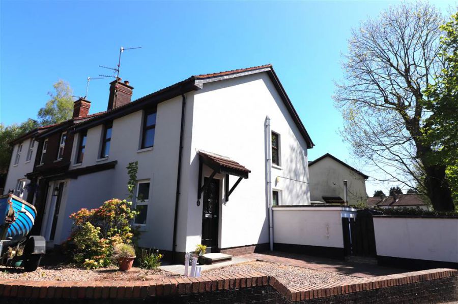 32 River Court, River Road, Dunmurry, BT17 9DY