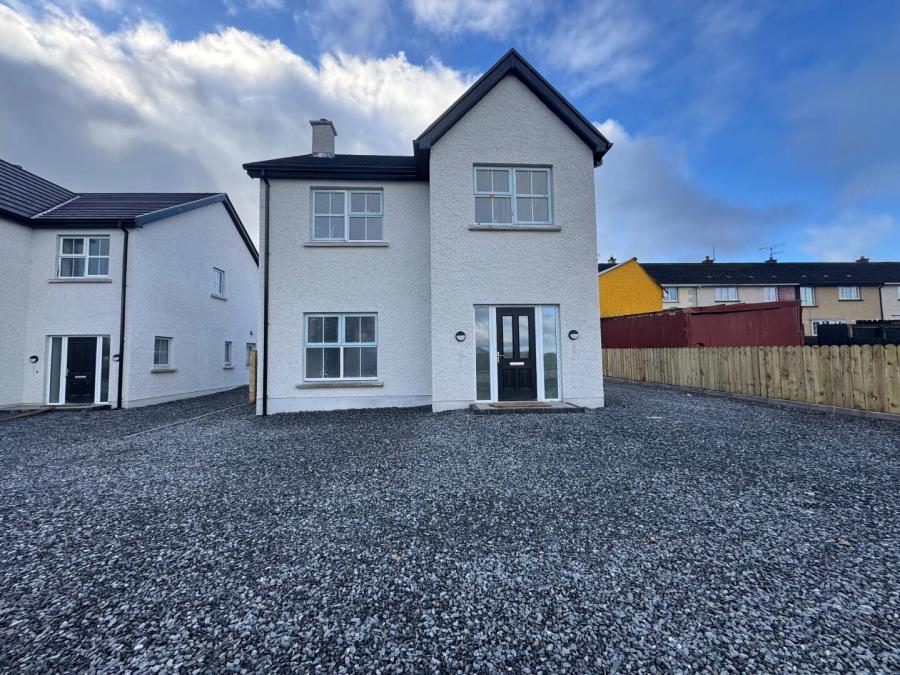 1 Creaghmore Glen, Drumquin, Omagh, BT78 4UH