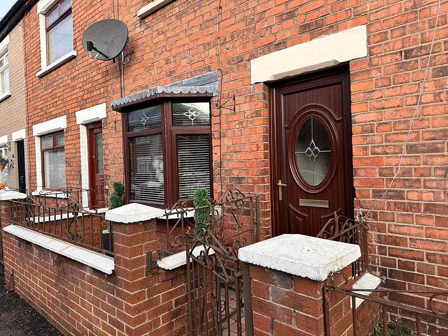 15 Iveagh Crescent, Belfast, BT12 6AW