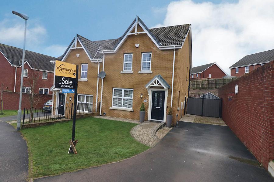 7 Lagmore View Lane, Lagmore, Belfast, BT17 0FN