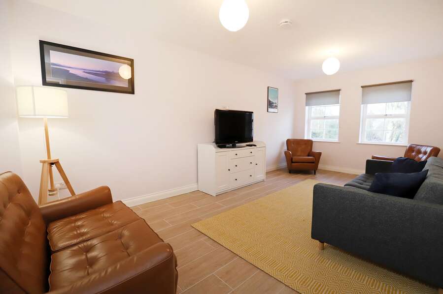 Short Term Rental  Meeting Street, Hillsborough, Royal Hillsborough, BT26 6GP