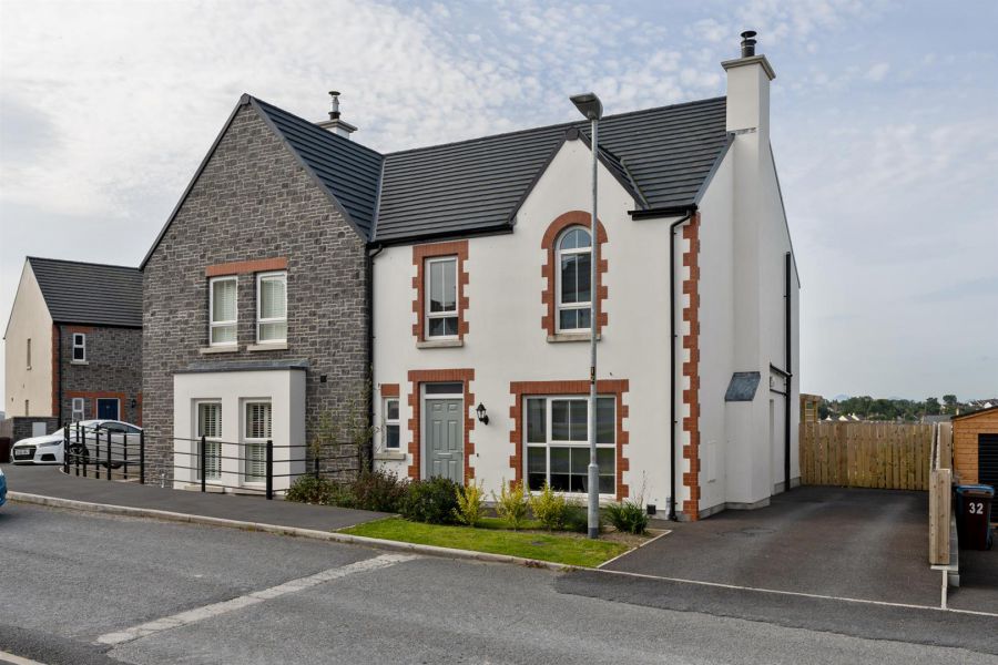 33 Sloanehill, Killyleagh, Downpatrick, BT30 9UX
