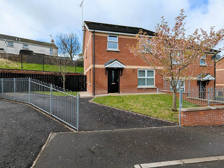 7 Carran Crescent, Enniskillen, BT74 6NW