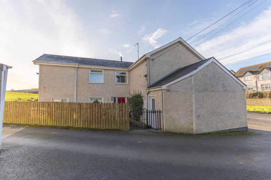 38 Green Road, Bessbrook, Newry, BT35 7EG