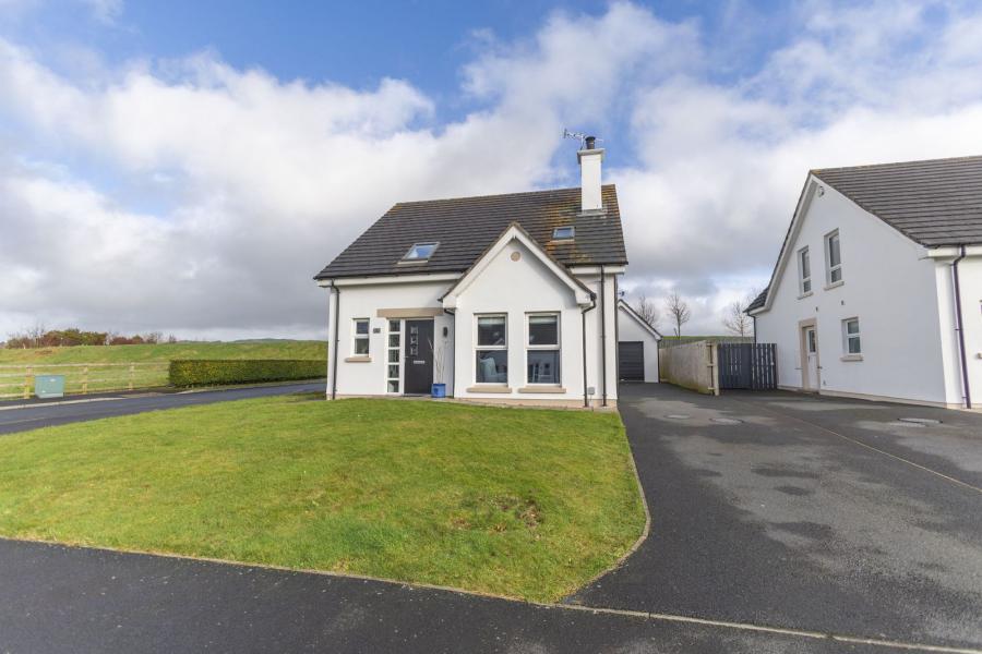 1 Dromore Ridge, Warrenpoint, Newry, BT34 3XQ