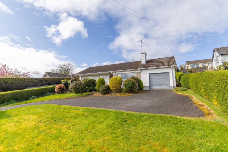 10 Upper Dromore Road, Warrenpoint, Newry, BT34 3PW
